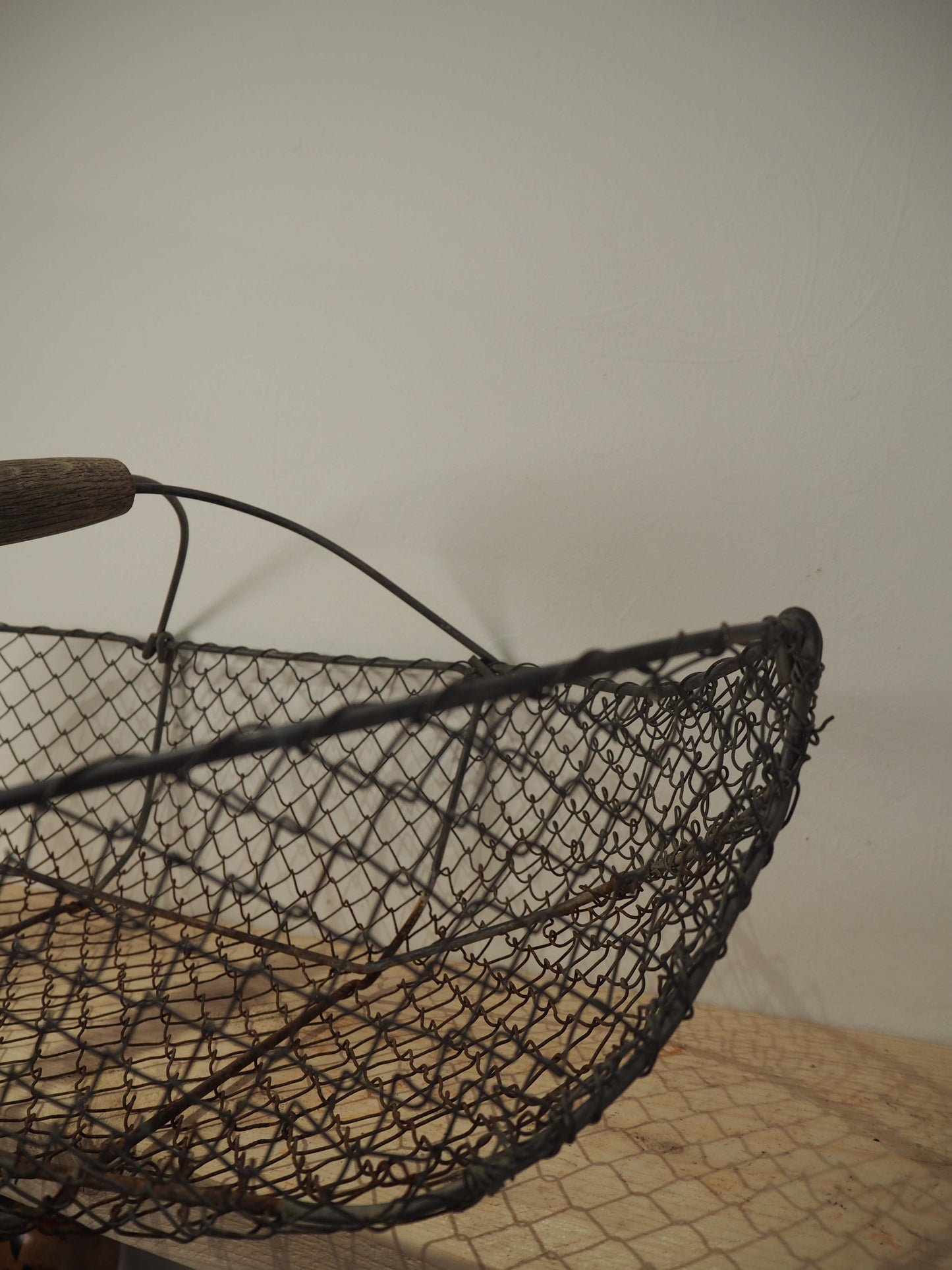 Antique French French Wire Oyster Basket / Garden Farmhouse / Vintage Rustic Storage Retro
