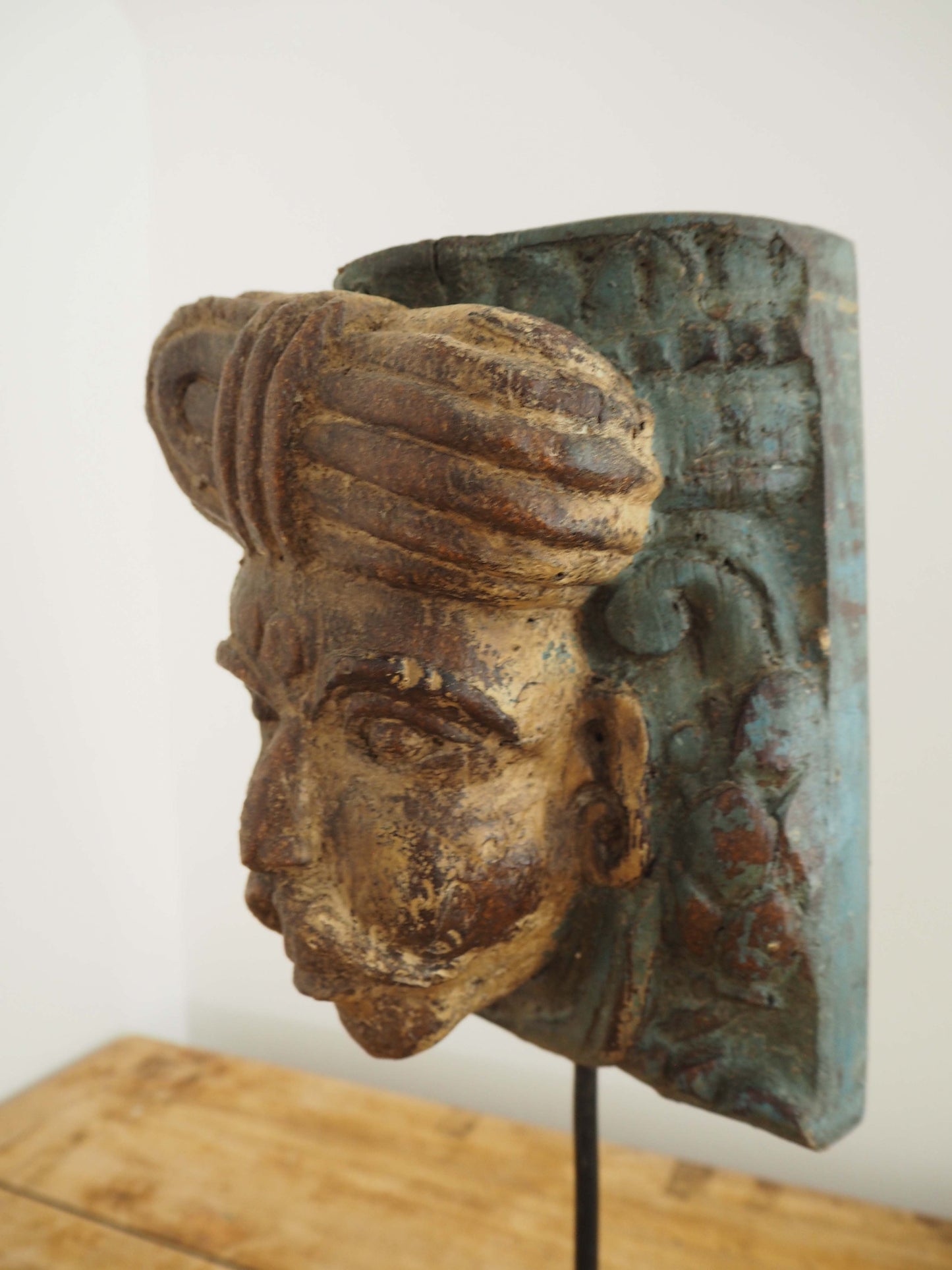 Antique Indian Hand-Carved Architectural Gujarati Head on Stand / Male Sculpture