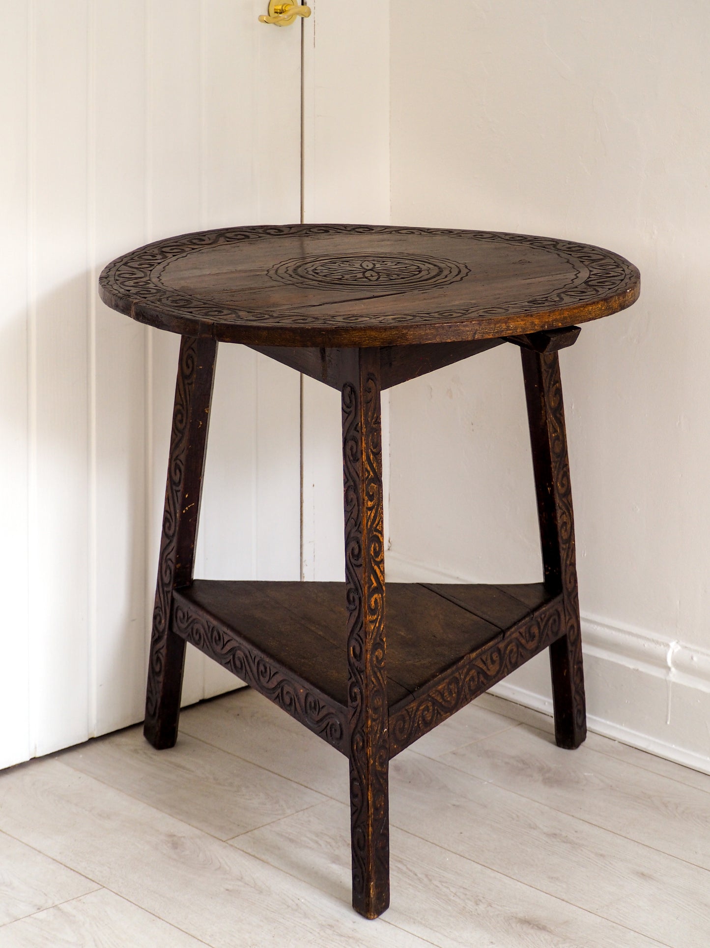 Vintage Antique 18th Century Round Pine Cricket Table / Side Table / Furniture
