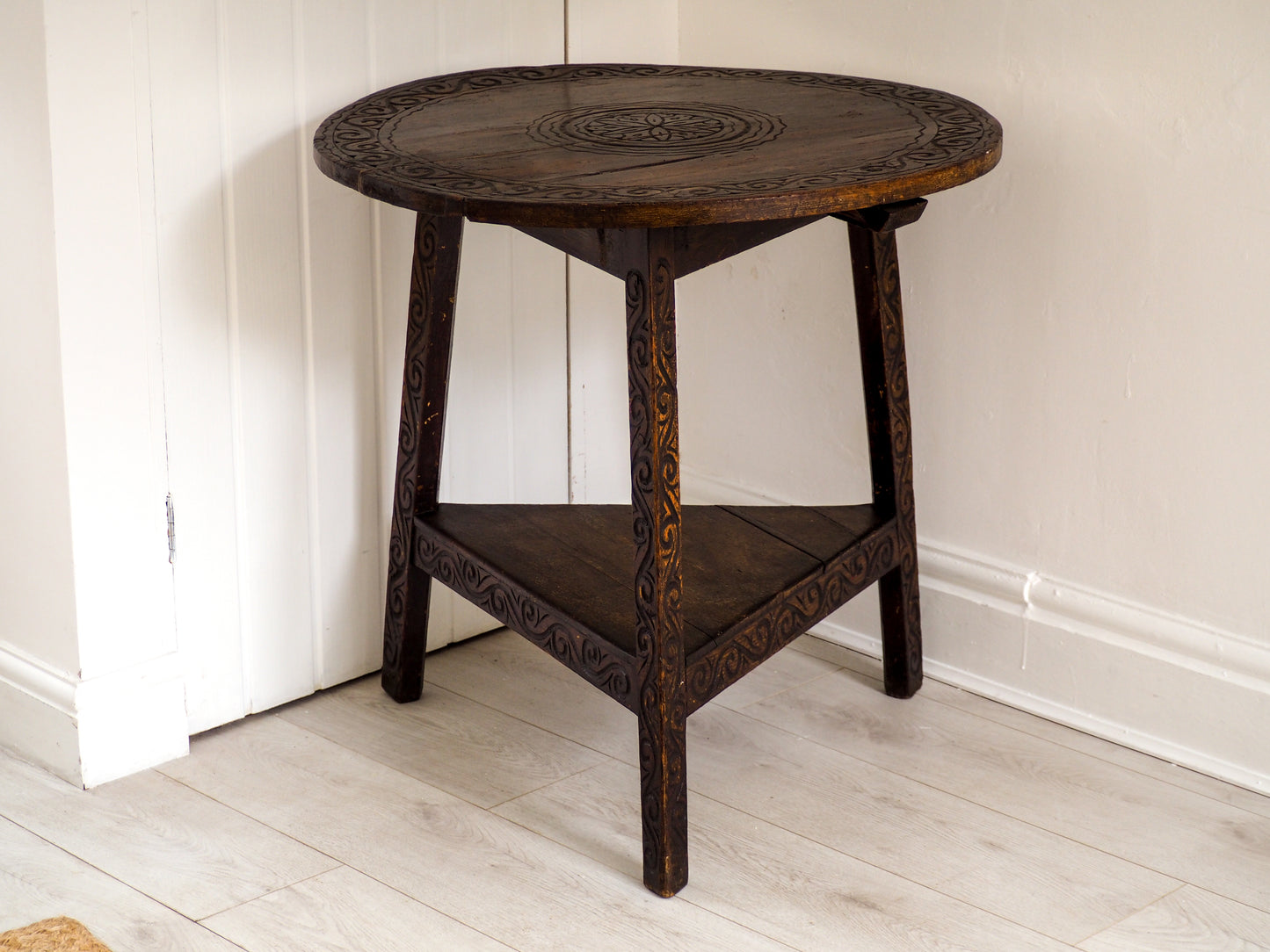 Vintage Antique 18th Century Round Pine Cricket Table / Side Table / Furniture