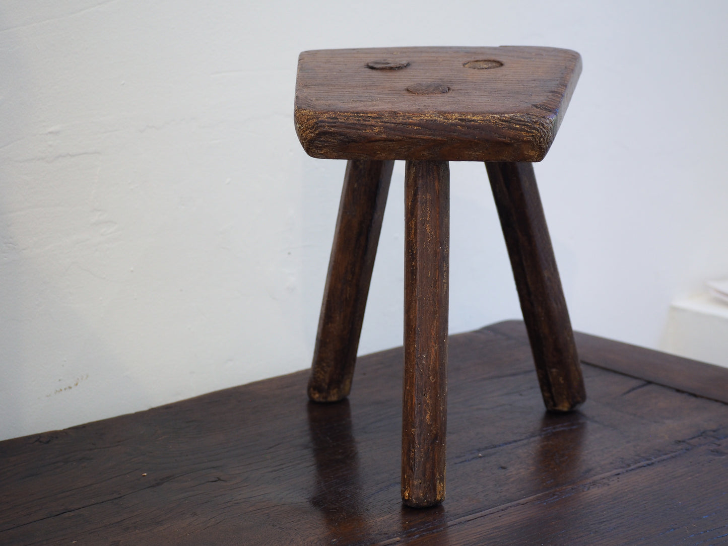 Antique Vintage Small Welsh Elm Rustic Wooden Farmhouse Stool / Milking Stool