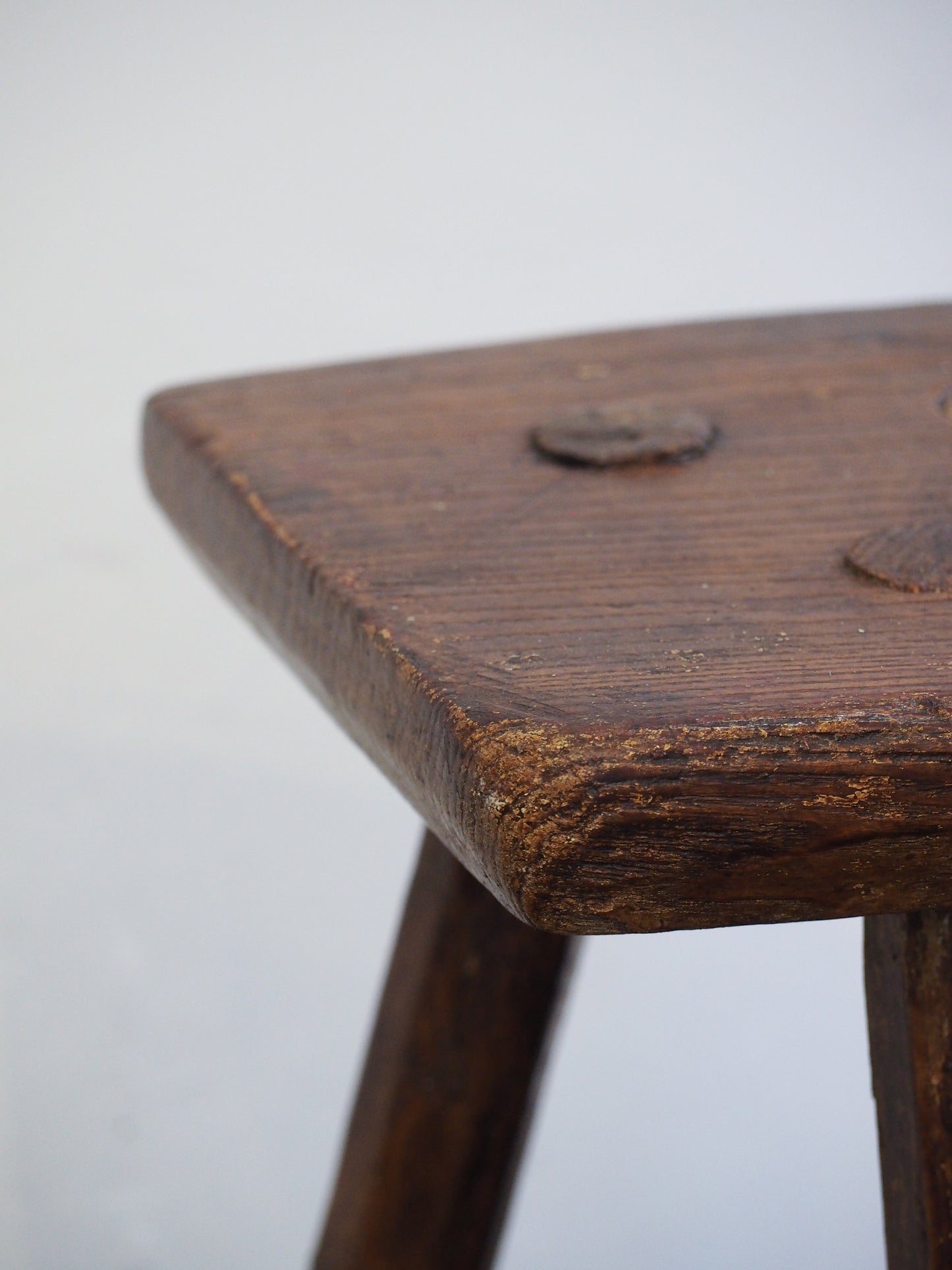 Antique Vintage Small Welsh Elm Rustic Wooden Farmhouse Stool / Milking Stool