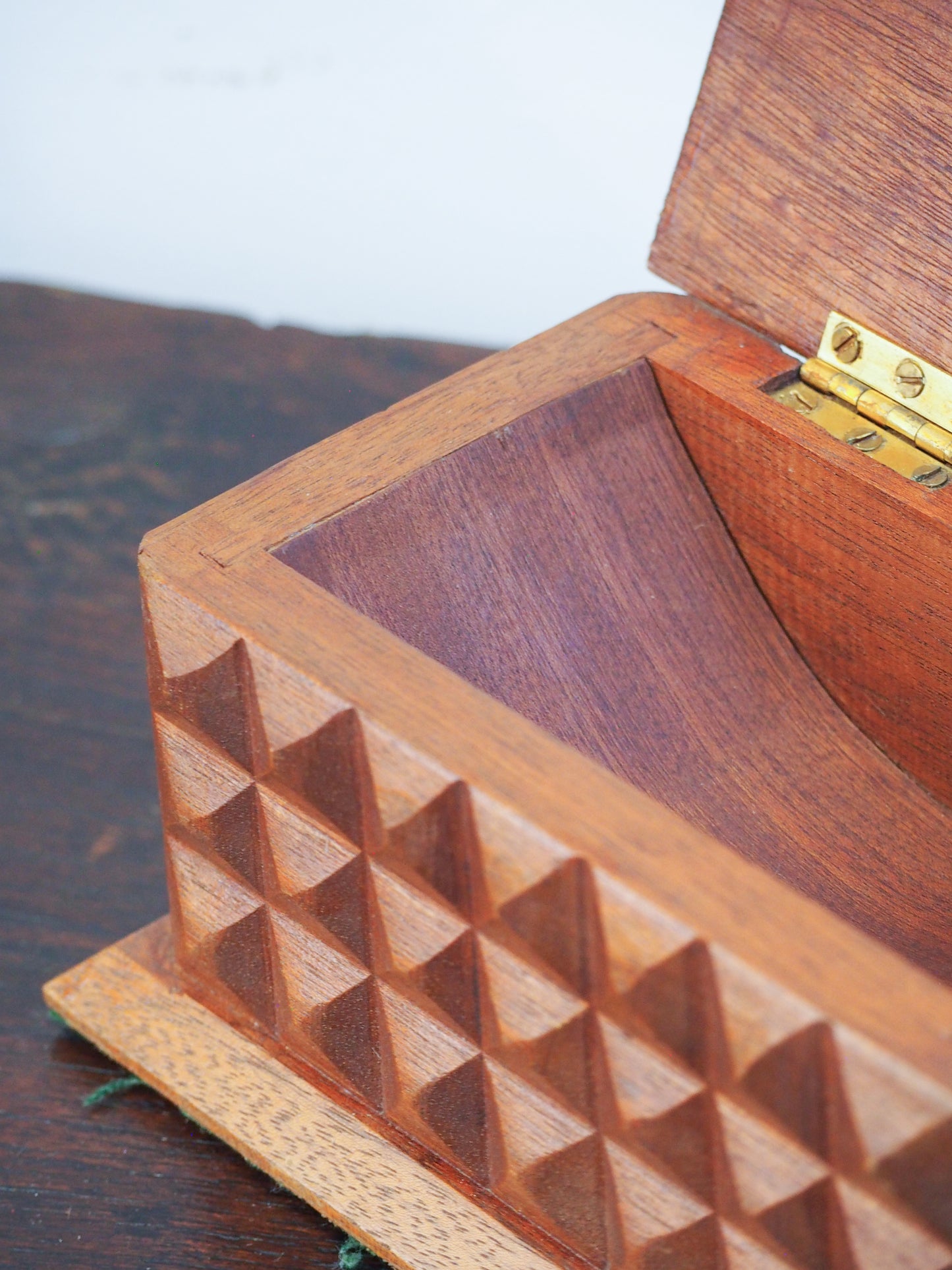 Vintage Mid-Century Lidded Trinket Box / Jewellery Box