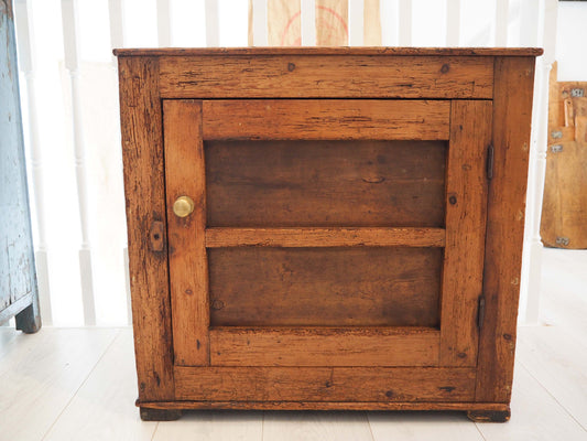 Vintage Antique Pine Meat Safe With Latch / Side Table / Storage Cupboard