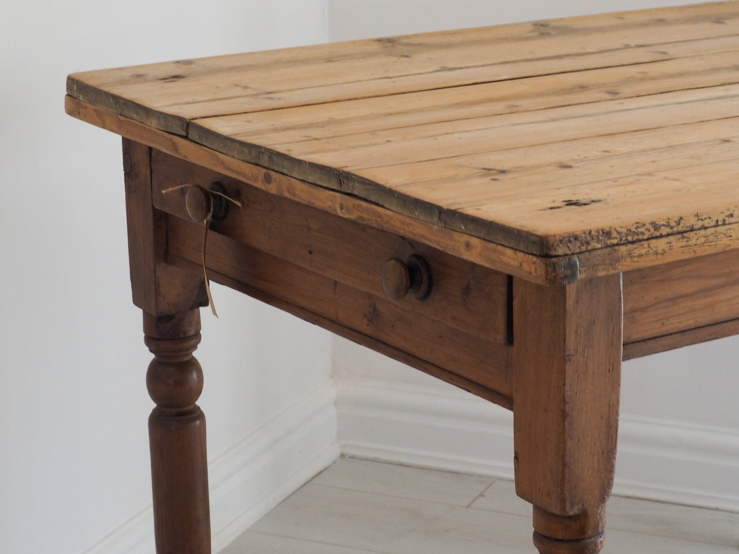 Antique Vintage Edwardian Farmhouse Pitch Pine Dining Table with Single Drawer
