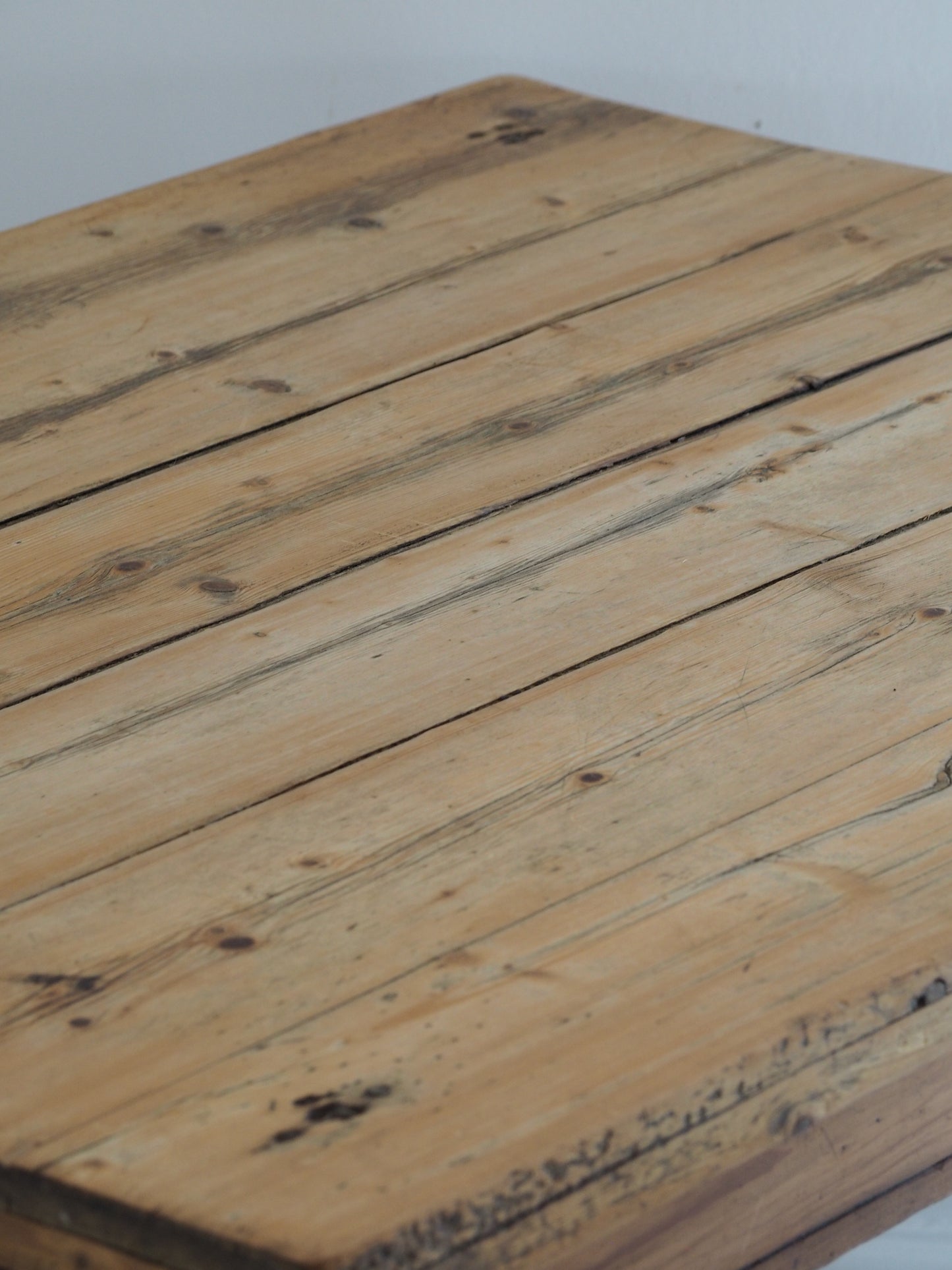 Antique Vintage Edwardian Farmhouse Pitch Pine Dining Table with Single Drawer