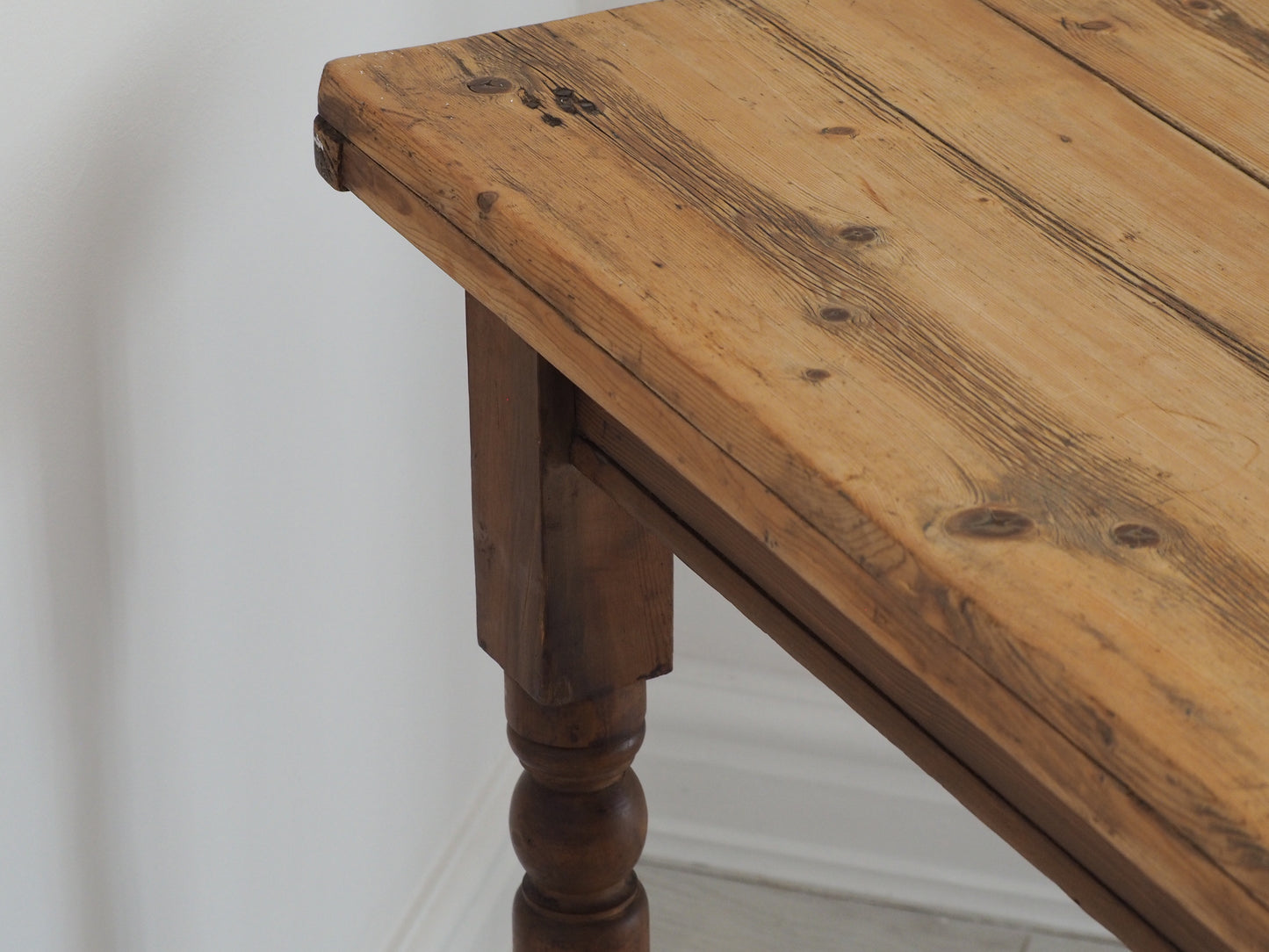 Antique Vintage Edwardian Farmhouse Pitch Pine Dining Table with Single Drawer