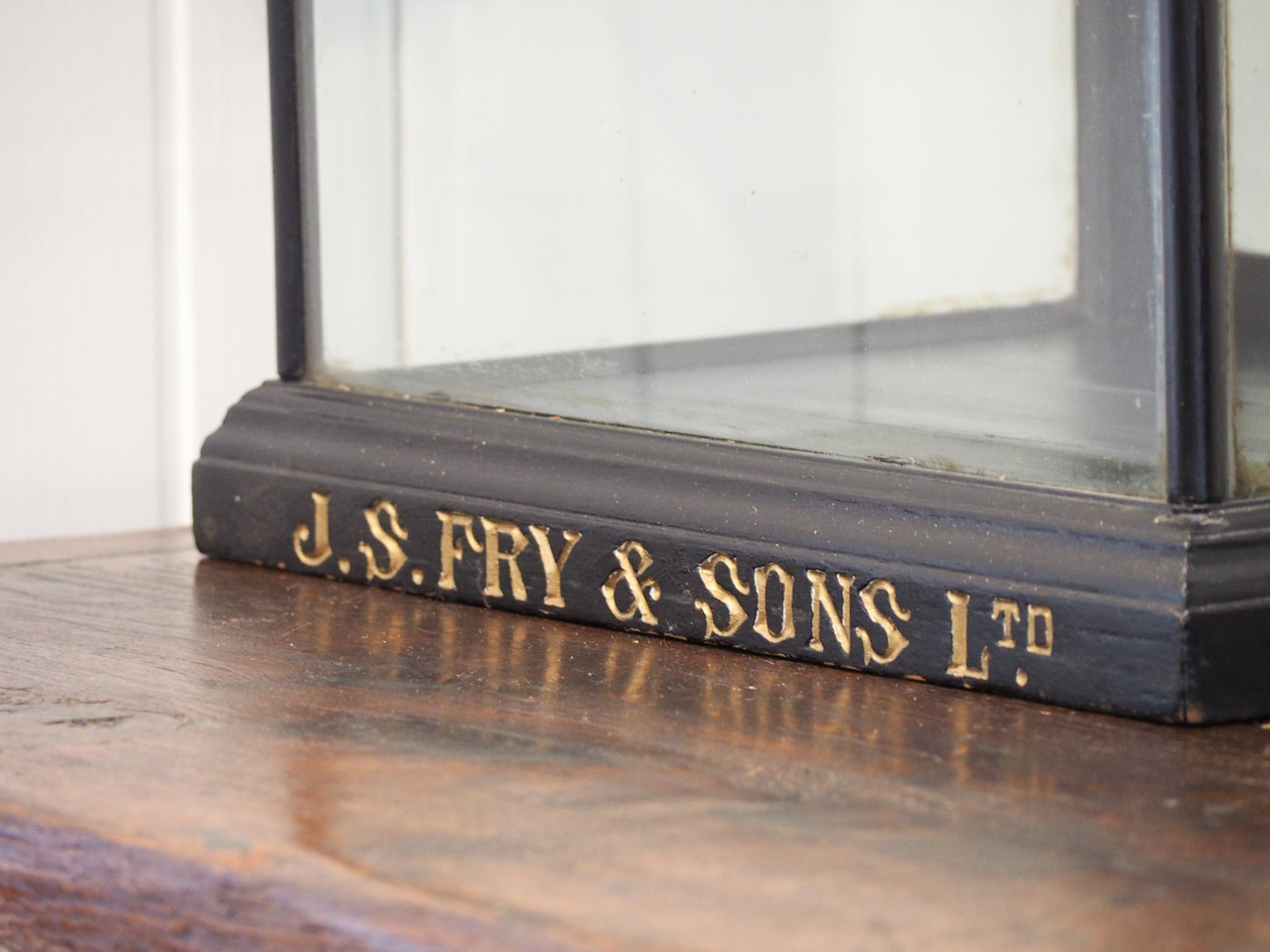 Antique Vintage Original Fry's Chocolate Display Cabinet with Glass Shelves & Original Sticker and Stamp