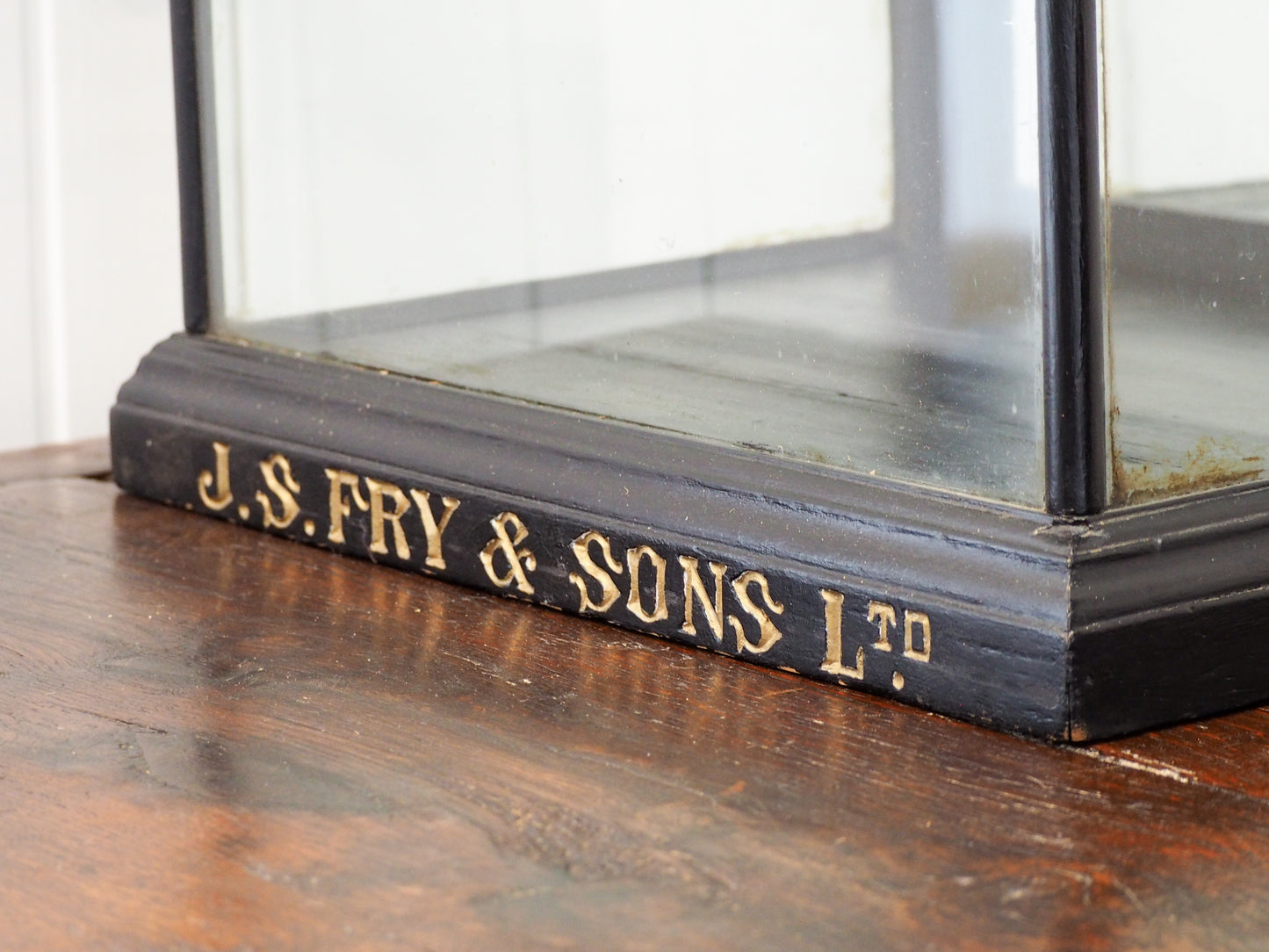Antique Vintage Original Fry's Chocolate Display Cabinet with Glass Shelves & Original Sticker and Stamp