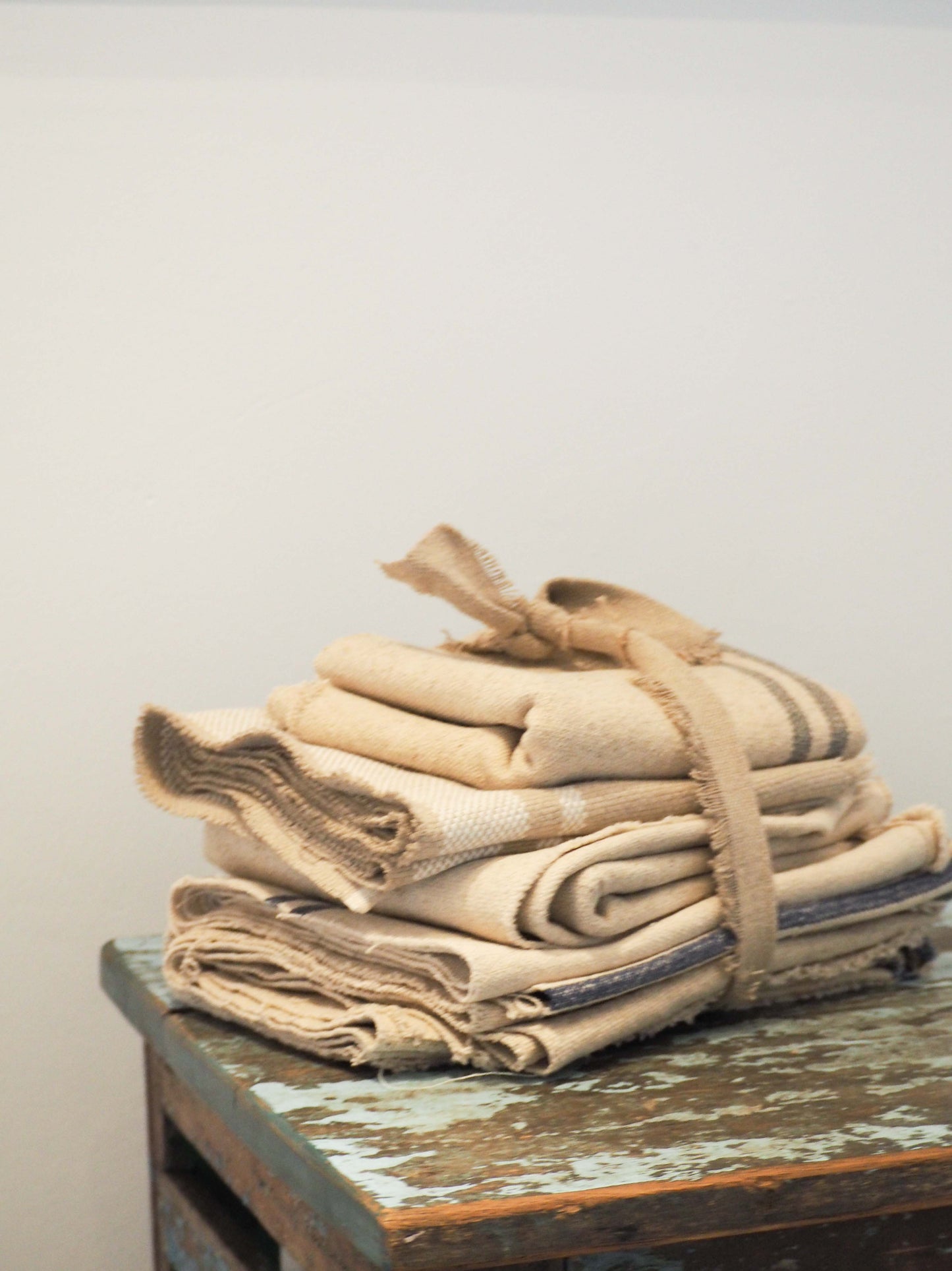 Small Bundle of Five Individual French Style Linen Material / Textiles