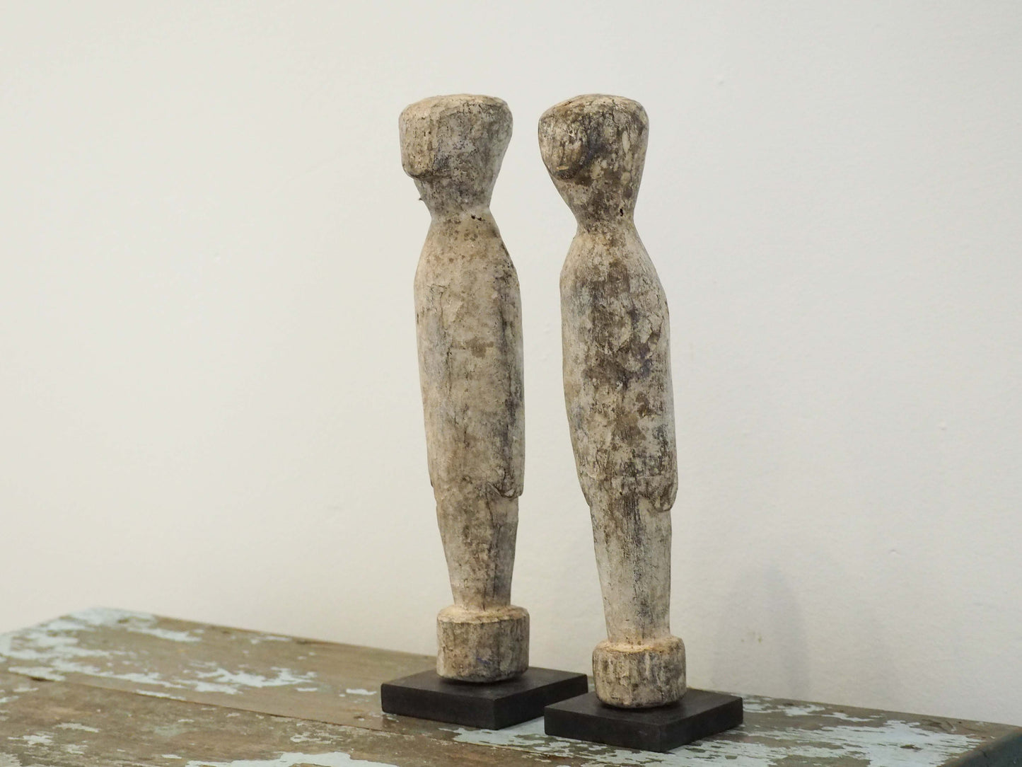 Pair of White Ancestor Figures from Ghana / Decorative Tribal Art