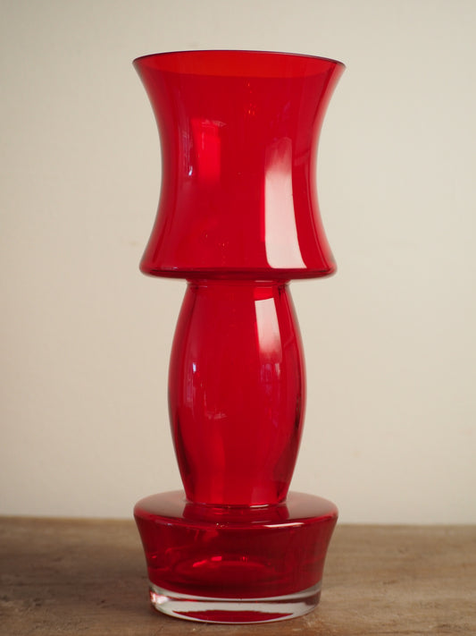 Tamara Aladin Kasipaino Glass Vase for Riihimaen Lasi c1970 in Red
