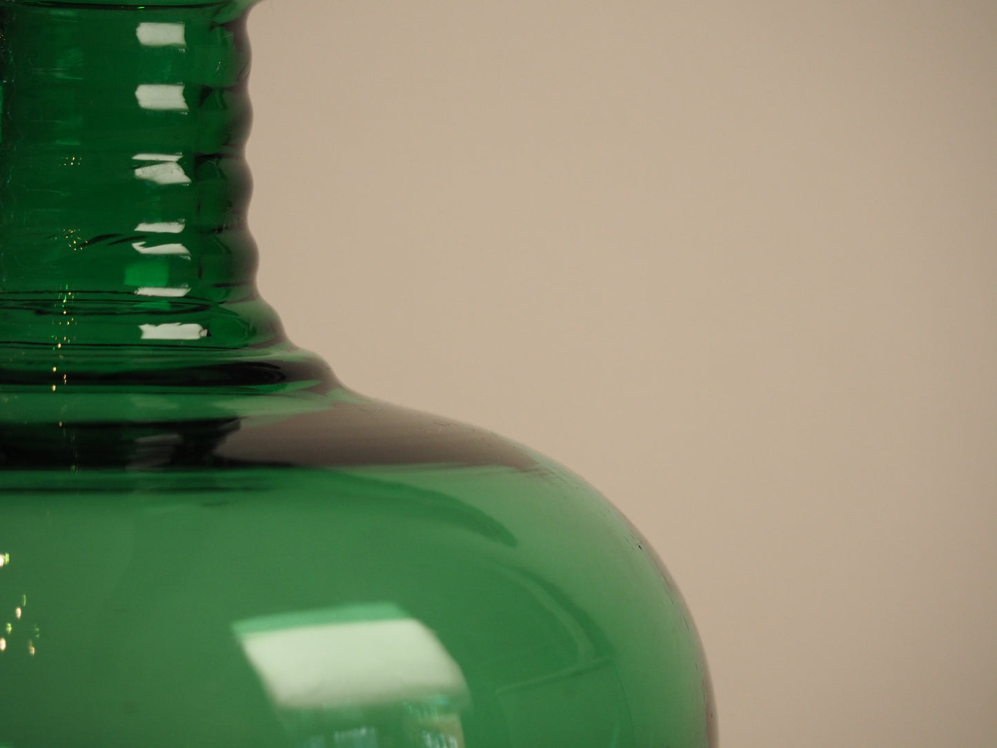 Tamara Aladin Kleopatra Glass Vase for Riihimaen Lasi c1969 in Green