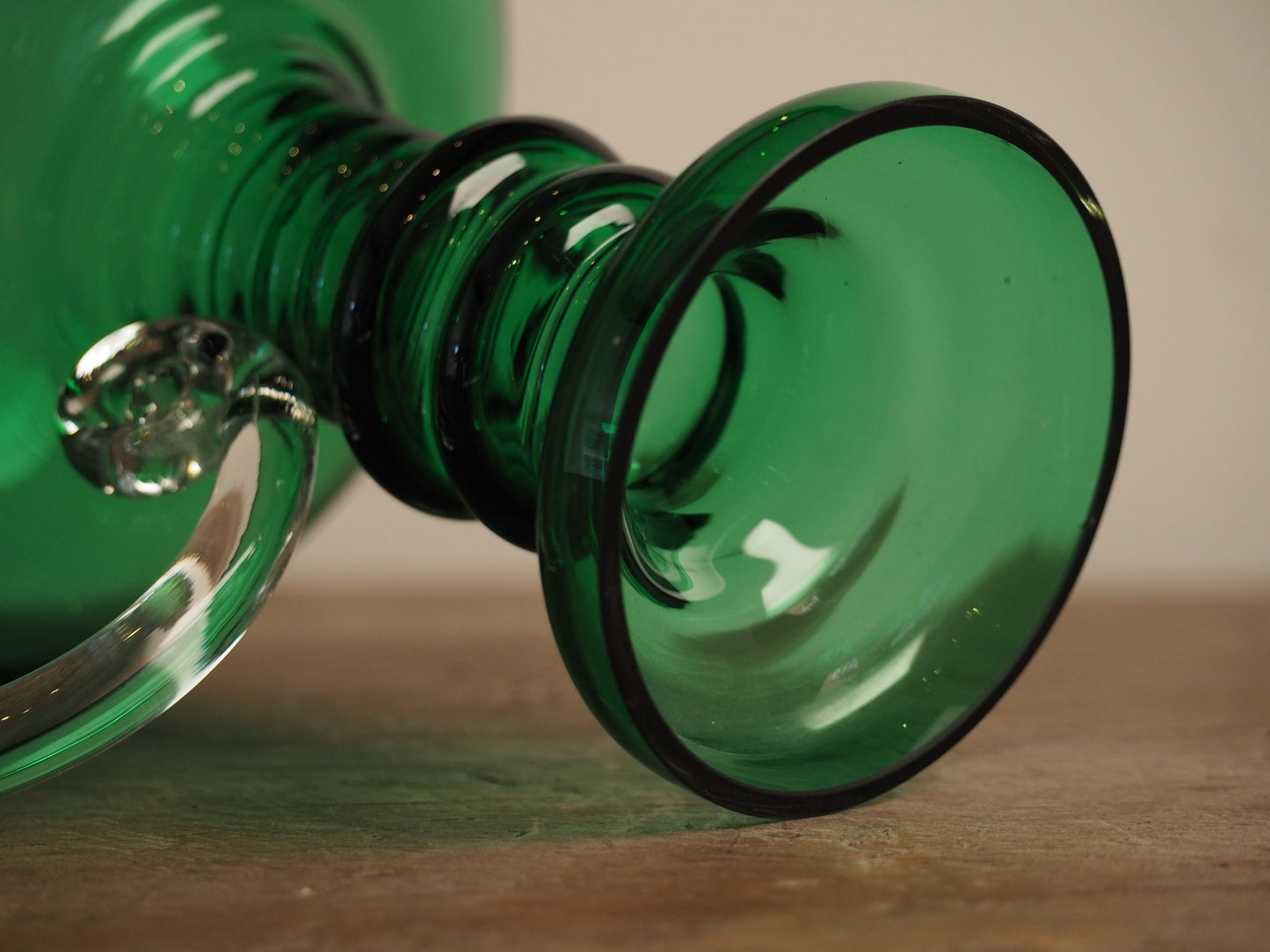 Tamara Aladin Kleopatra Glass Vase for Riihimaen Lasi c1969 in Green