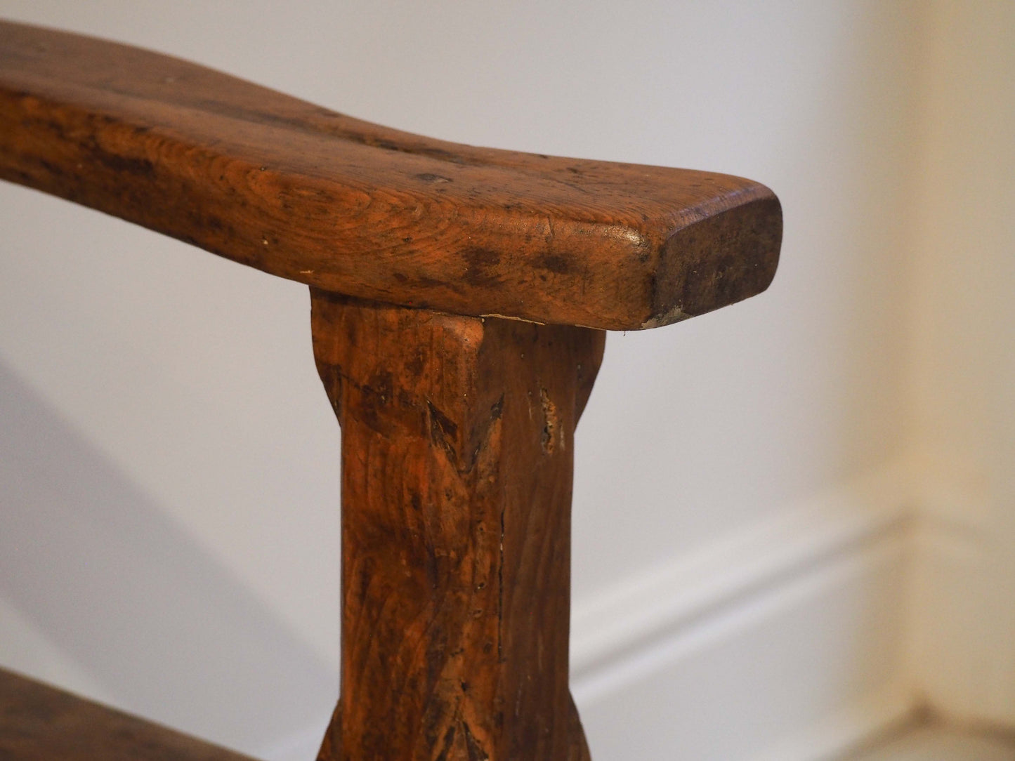 Antique 19th-Century Welsh Pitch Pine Settle Bench with Hinged Seat / Decorative Furniture