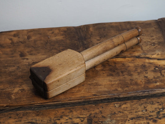 Antique Vintage Primitive Wooden Lemon Squeezer / Fruit Juicer