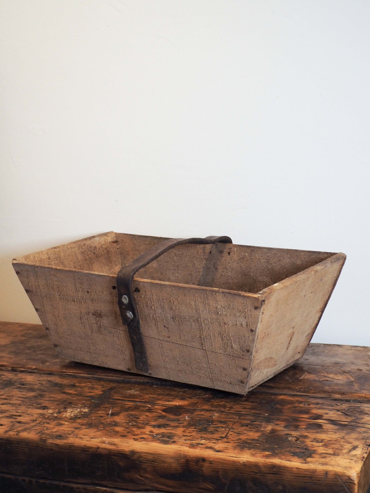 Authentic Vintage French Wooden Harvest Trug Trough with Leather Handle / Fruit, Grape Picking Box