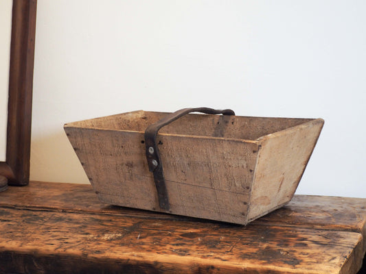 Authentic Vintage French Wooden Harvest Trug Trough with Leather Handle / Fruit, Grape Picking Box