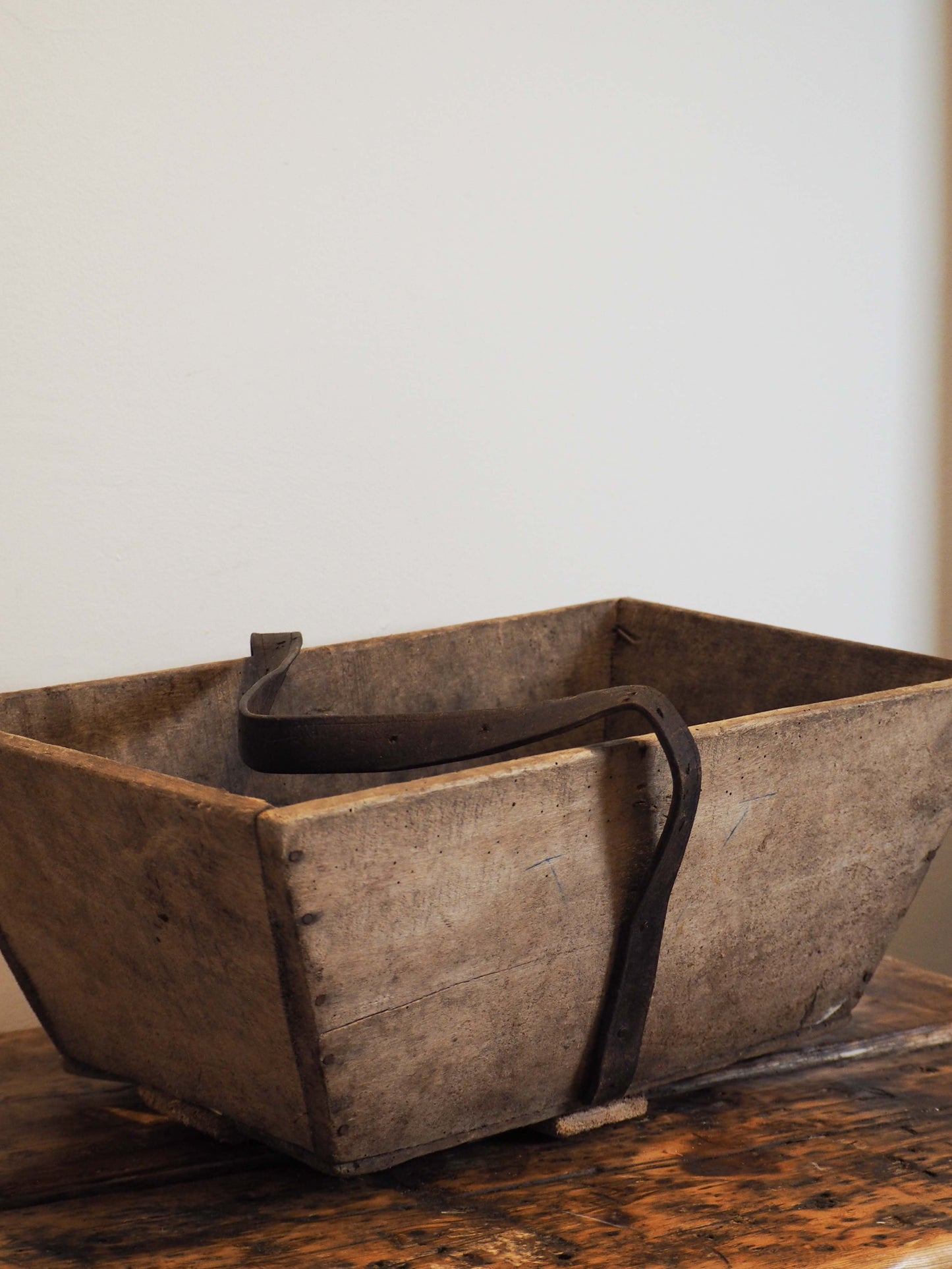 Authentic Vintage French Wooden Harvest Trug Trough with Leather Handle / Fruit, Grape Picking Box
