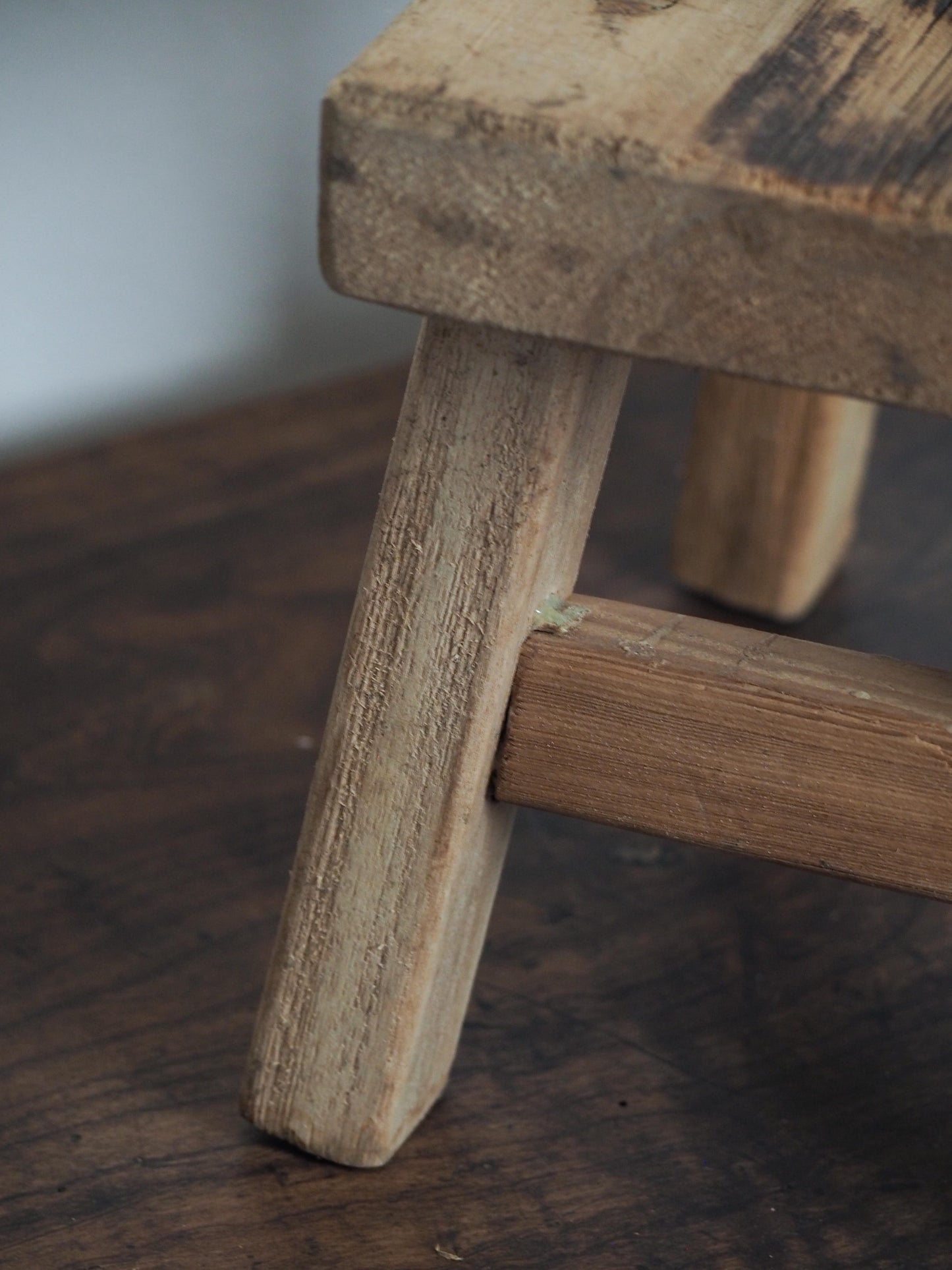 Antique Vintage Small Elm Rustic Wooden Farmhouse Stool / Milking Stool