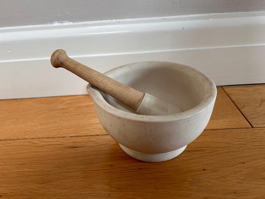 Vintage Milton and Brook Pestle and Mortar Number 2, Herb Grinder, Kitchen Utensil, Apothecary Pestle and Mortar