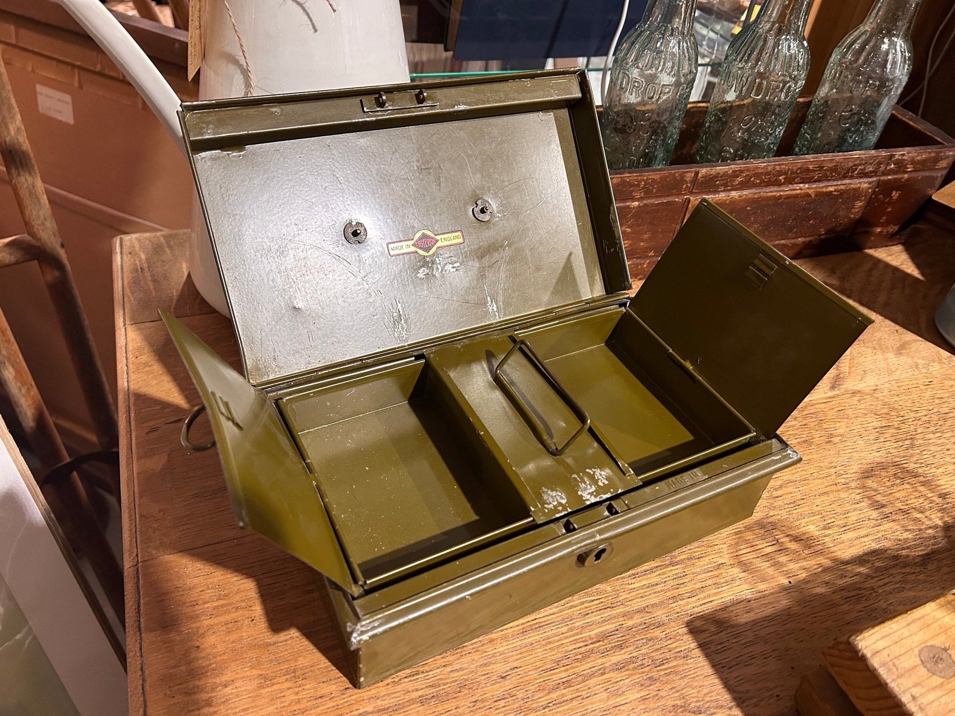 Vintage Criterion Made in England Military Green Metal Cash Box with TrayDust CollectorsDust Collectors